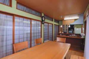 住まいを新築同様の性能に 縁側をあたたかなリビングへと刷新