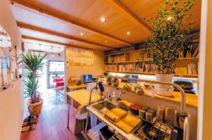 リー・ハウス（株）