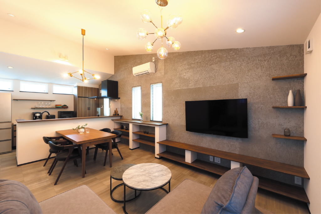 家族の笑顔が自然と集まるストレスフリーな2階リビングの暮らし