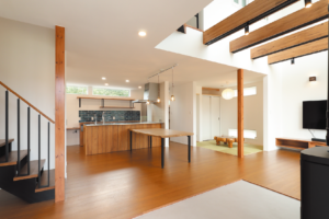 家族みんなで思いを込めて内壁塗装 快適で高性能な住まいづくりを実現